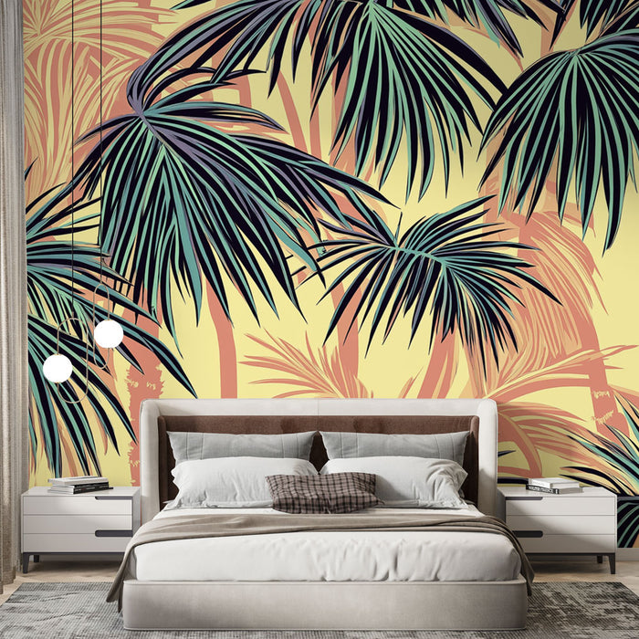 Une chambre moderne avec un papier peint tropical aux grandes feuilles de palmier sur fond jaune, créant une atmosphère chaleureuse et ensoleillée.