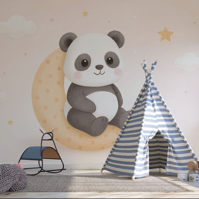 Une chambre d'enfant avec un papier peint illustrant un panda mignon assis sur une lune dorée, créant une ambiance douce et rêveuse.