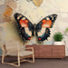 Papier peint papillon coloré sur fond patiné pour salon moderne et élégant