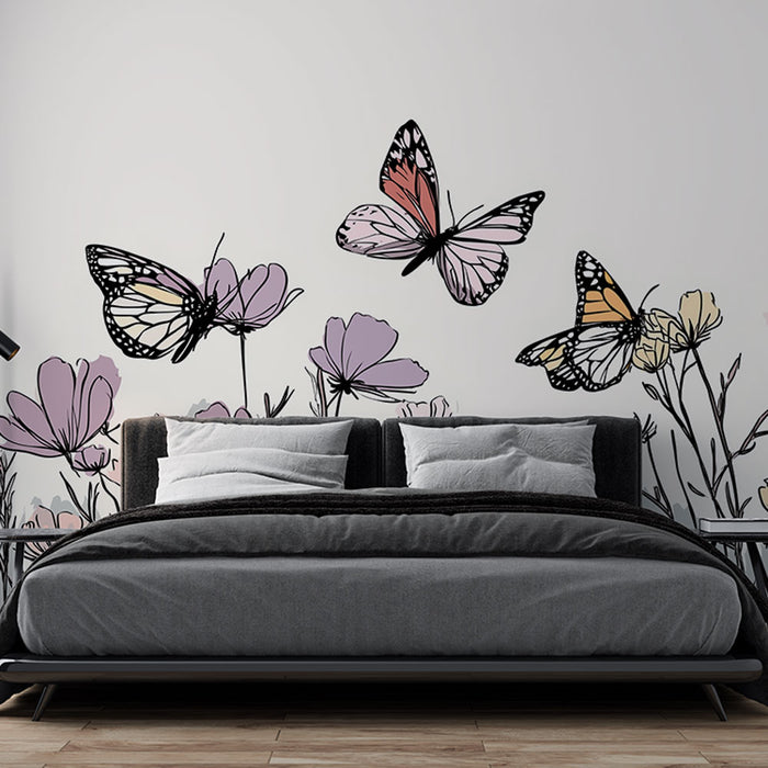 Une chambre moderne avec un papier peint illustrant des papillons colorés et des fleurs délicates sur fond clair, créant une atmosphère douce et poétique.
