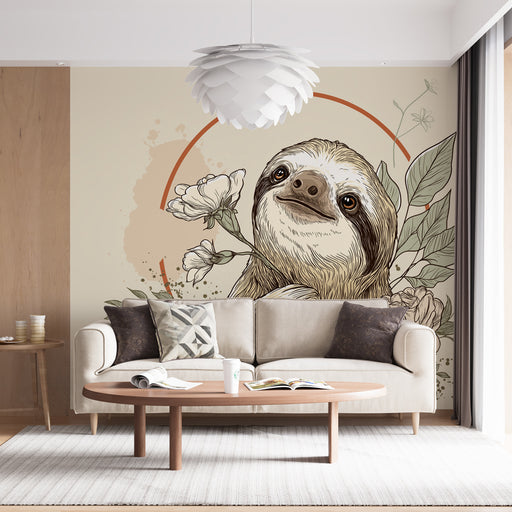 Un salon moderne avec un papier peint illustrant un paresseux souriant entouré de fleurs et de feuillage, créant une ambiance joyeuse et apaisante.