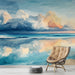Une pièce moderne avec un papier peint représentant un paysage marin abstrait aux nuances de bleu et de pastel, évoquant une atmosphère sereine et apaisante.
