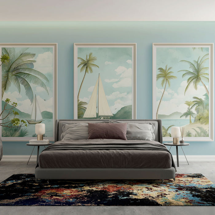 Une chambre lumineuse avec un papier peint tropical aux motifs de palmiers et de voiliers sur fond bleu, créant une ambiance apaisante et estivale.