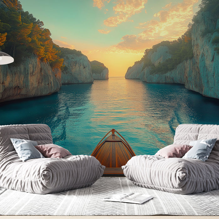Une pièce moderne avec un papier peint représentant un paysage marin apaisant, où des falaises se reflètent dans une eau turquoise sous un ciel doré.