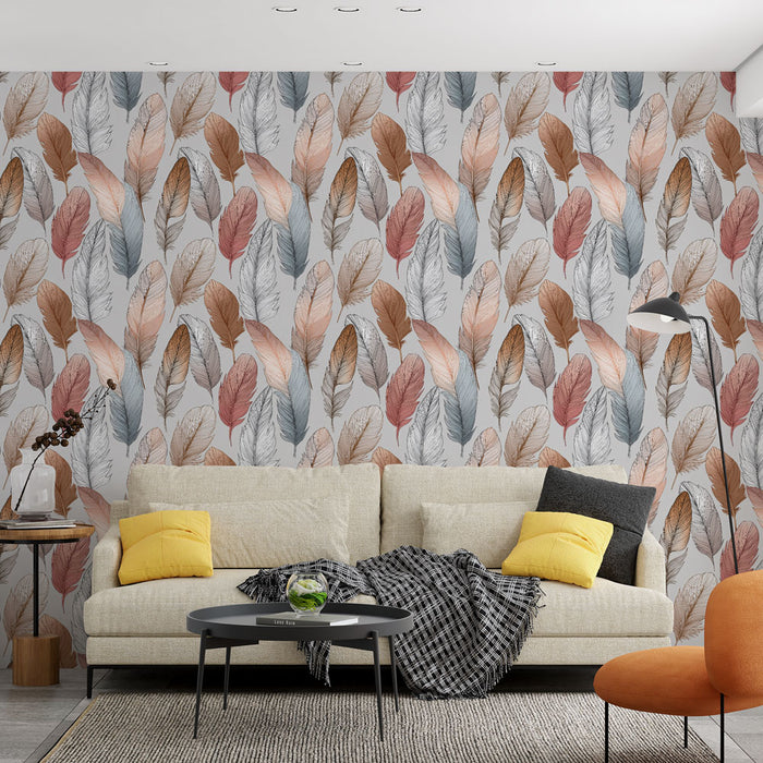 Un salon moderne avec un papier peint illustrant des plumes colorées dans des teintes douces de rose, beige et bleu, créant une ambiance chaleureuse et accueillante.