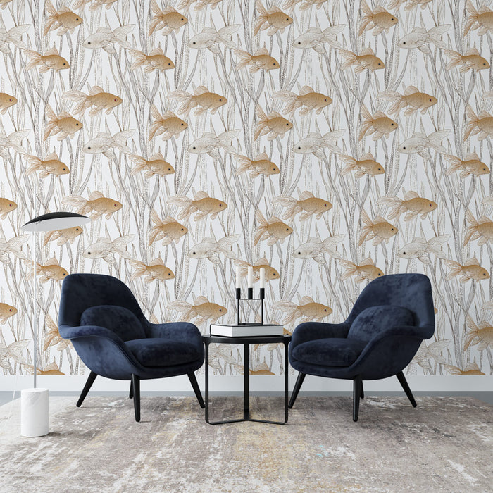 Une pièce moderne avec un papier peint représentant des poissons dorés et blancs parmi des herbes délicates, créant une ambiance aquatique et apaisante.