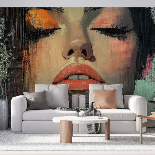 Papier peint artistique avec portrait féminin et accents de couleur vibrants pour salon moderne