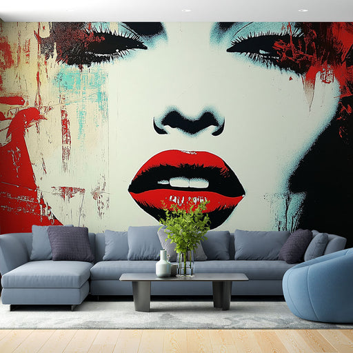 Papier peint artistique avec visage stylisé sur fond rouge vif pour salon moderne.