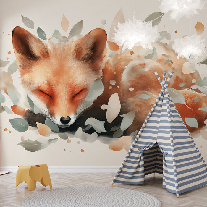 Une chambre enfantine avec un papier peint illustrant un renard endormi entouré de feuilles pastel, créant une atmosphère douce et apaisante.