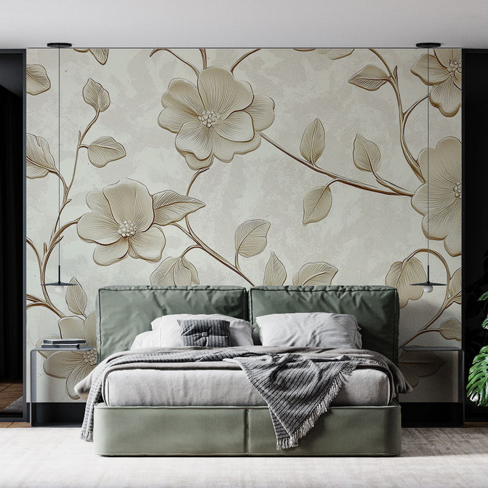 Une chambre moderne avec un papier peint floral beige et doré, aux motifs délicats de fleurs et de feuilles, créant une ambiance douce et apaisante.