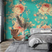 Une chambre moderne avec un papier peint floral turquoise orné de grandes roses corail, créant une atmosphère fraîche et romantique.