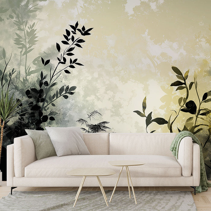 Un salon contemporain avec un papier peint aux motifs de feuillage noir sur fond dégradé beige et vert, créant une atmosphère apaisante et naturelle.