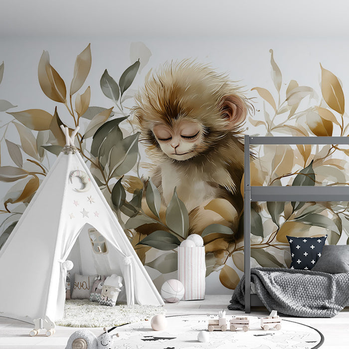 Une chambre d'enfant avec un papier peint illustrant un singe endormi entouré de feuilles aux teintes douces, créant une atmosphère chaleureuse et apaisante.