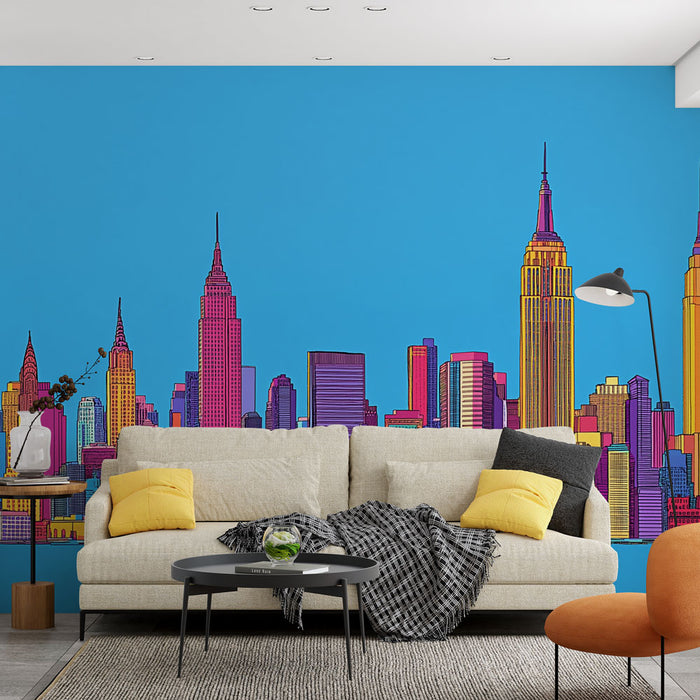 Un salon contemporain avec un papier peint représentant une skyline colorée de New York sur fond bleu vif, créant une ambiance dynamique et urbaine.