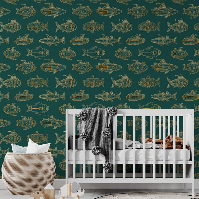 Une chambre d'enfant avec un papier peint marin vert foncé illustrant des sous-marins et des poissons en doré, créant une ambiance ludique et imaginative.