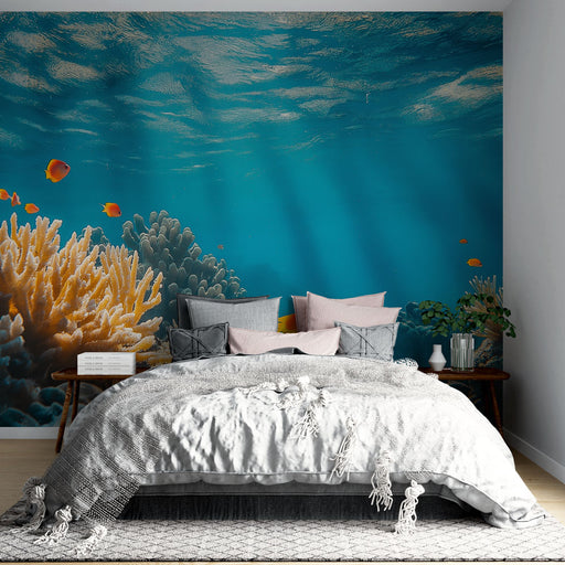Papier peint sous-marin avec scène de récif corallien et poissons colorés pour chambre moderne