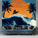Un salon moderne avec un papier peint tropical représentant un surfeur sur une vague, entouré de palmiers, dans des teintes vives d'orange et de bleu.
