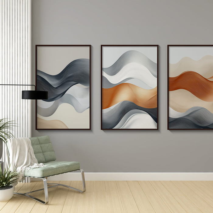 Une pièce moderne avec un papier peint abstrait aux ondulations douces dans des teintes de bleu, beige et terracotta, créant une atmosphère apaisante et élégante.