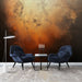 Papier peint abstrait avec textures chaudes en nuances de cuivre et noir pour salon moderne