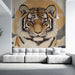 Papier peint tigre majestueux avec portrait de tigre sur fond asiatique pour salon moderne