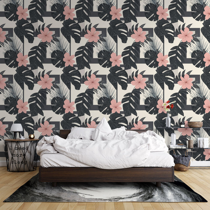 Une chambre moderne avec un papier peint tropical aux motifs de feuilles noires et fleurs roses sur fond clair, créant une ambiance fraîche et accueillante.