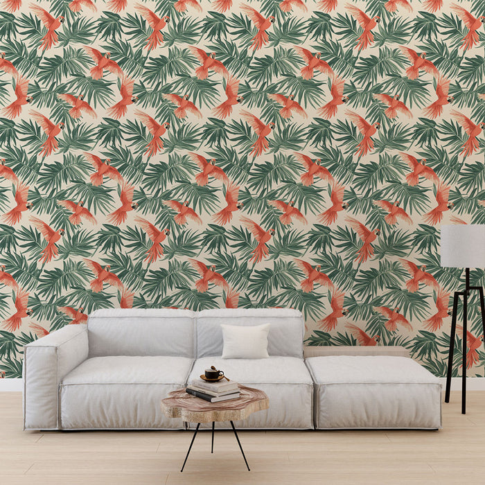 Un salon contemporain avec un papier peint tropical aux motifs de perroquets roses et de grandes feuilles vertes sur fond clair, créant une ambiance vivante et exotique.