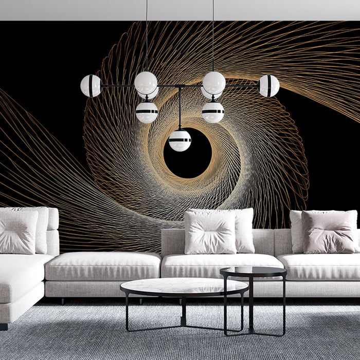 Un salon moderne avec un papier peint abstrait noir et or, présentant des lignes tourbillonnantes qui créent une atmosphère dynamique et élégante.