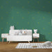 Papier peint vert avec motifs de perroquets pour chambre d'enfant moderne.